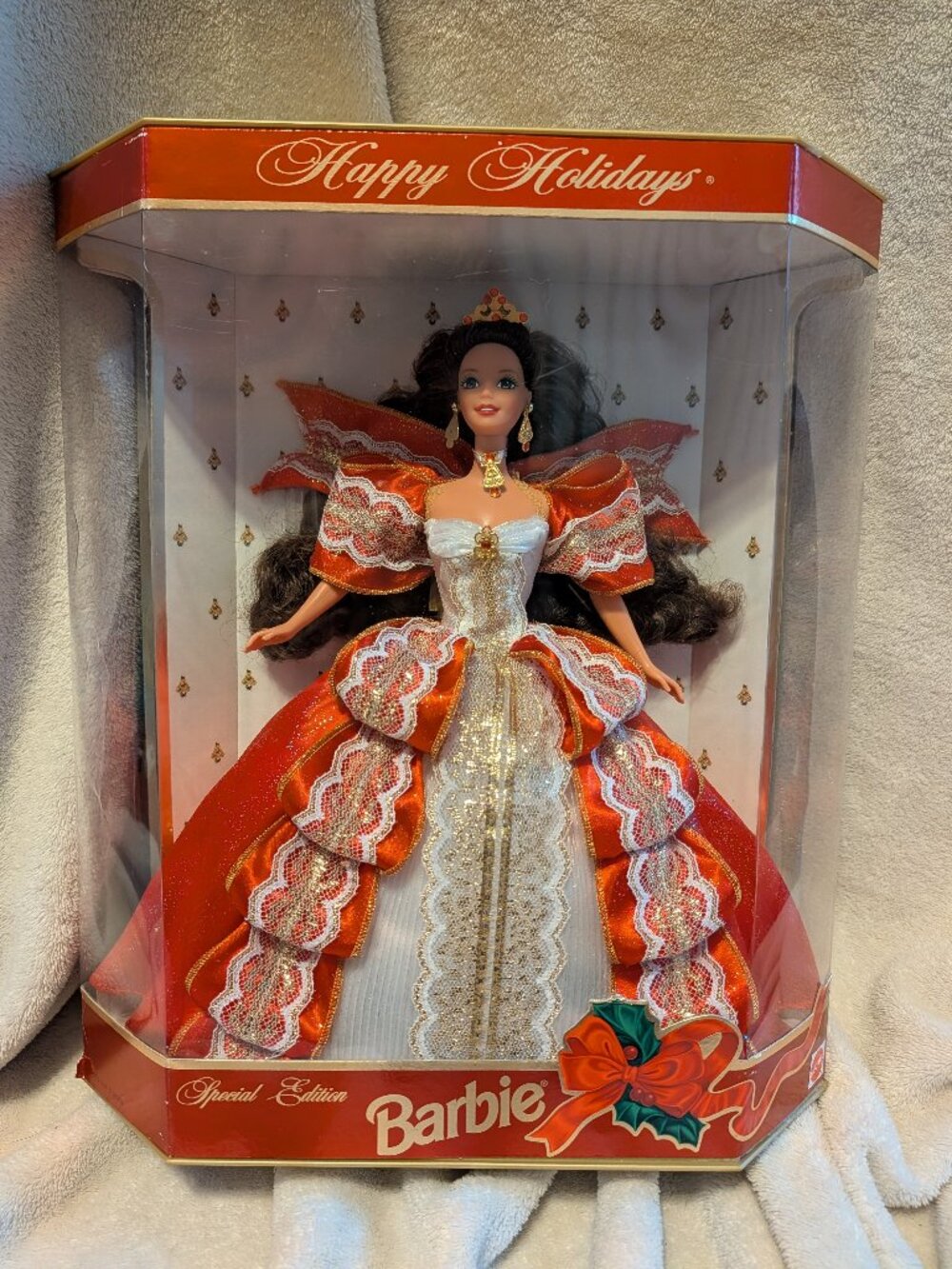 NIB 1997 10th Anniversary Special Edition Happy Holidays Barbie #17832